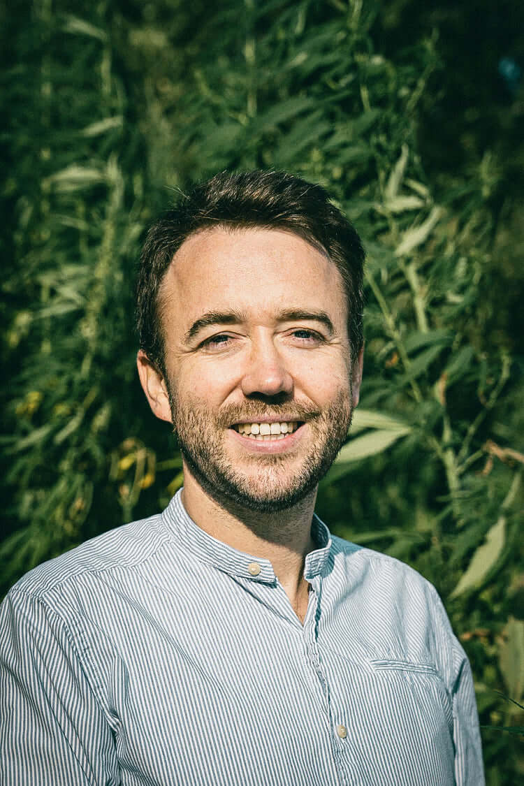 Portrait de Lionel Quataert, fondateur de CBX Medical, expert en cannabis médical et innovation en phytothérapie pour les douleurs chroniques